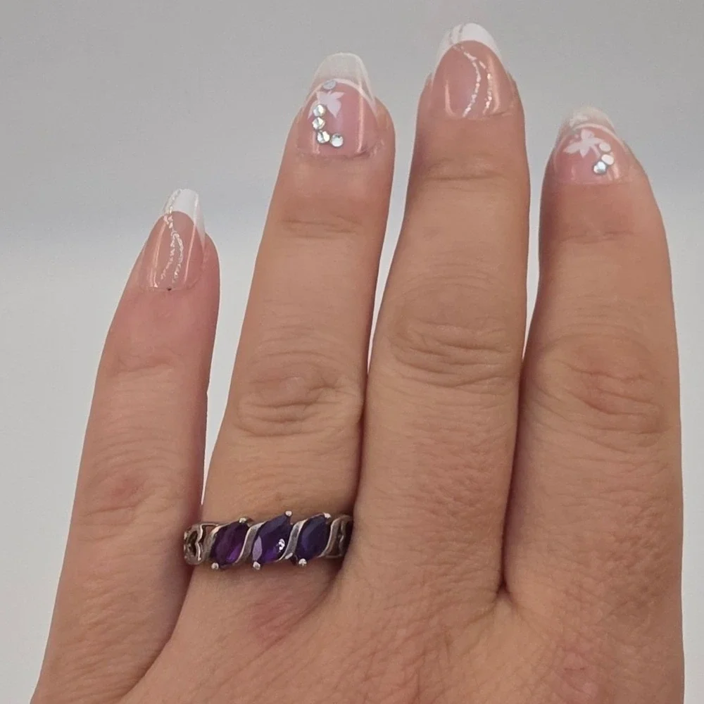 925 Sterling Silver Marquise Amethyst Heart Cutout Ring Size 8 Purple Gemstone